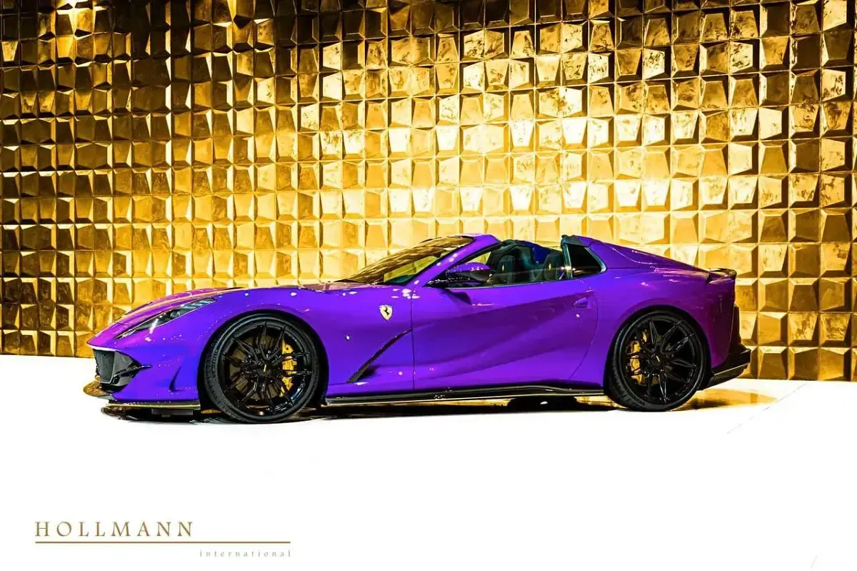 Gebraucht Ferrari 812 799 PS (587 kW) 2020 Violett Cabrio