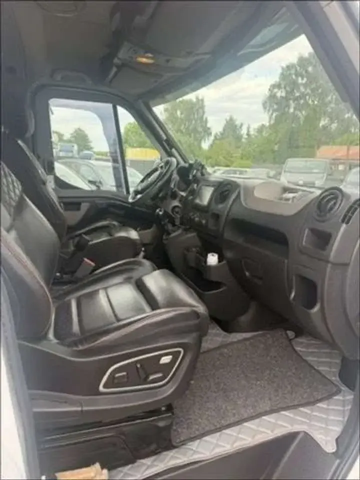 Gebraucht Renault Master 150 PS (110 kW) 2013 Gletscherweiss Van / Kleinbus