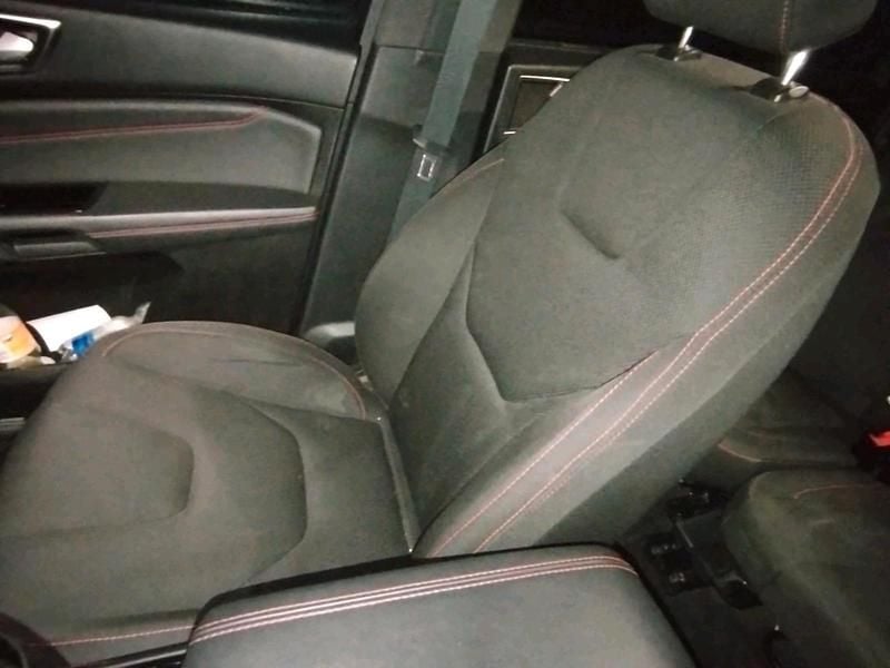 Gebraucht Ford S-MAX 190 PS (139 kW) 2019 Weiß Van / Kleinbus