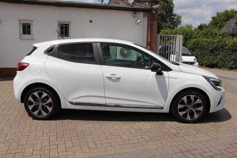 Gebraucht Renault Clio V Evolution 67 PS (49 kW) 2023 Weiß Kleinwagen