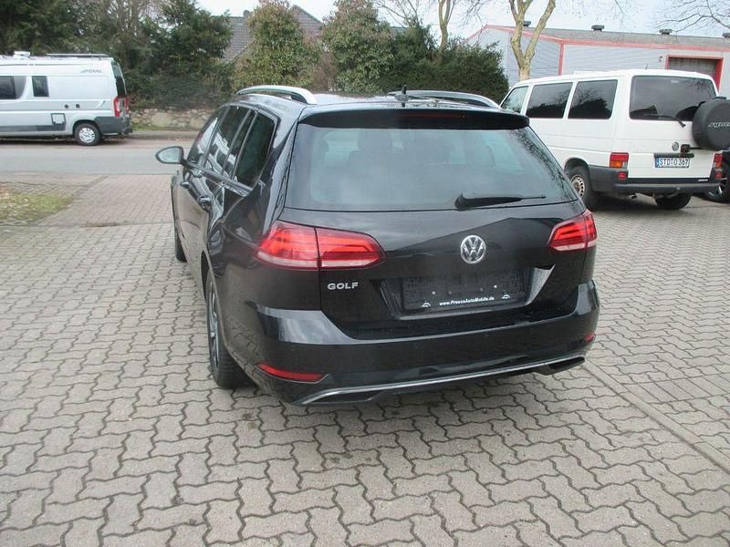 Gebraucht VW Golf VII Join 150 PS (110 kW) 2018 Schwarz Kombi