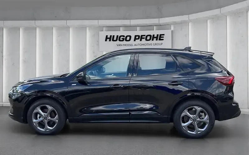 Gebraucht Ford Kuga ST-Line 186 PS (136 kW) 2025 Schwarz SUV