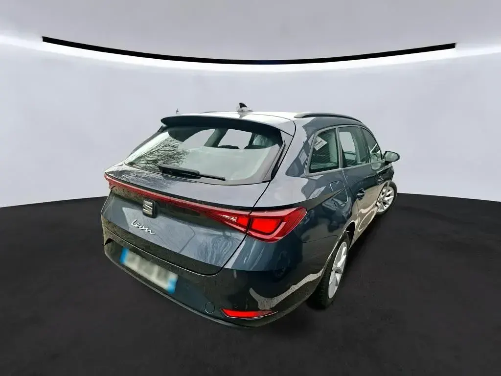 Gebraucht Seat Leon Style 150 PS (110 kW) 2022 Grau Limousine