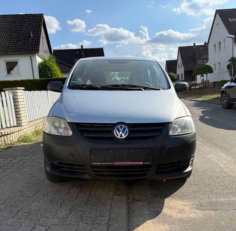 Silber Gebraucht 2006 VW Fox Kleinwagen | 1.300 € (Fairer Preis) - Bild 1/4