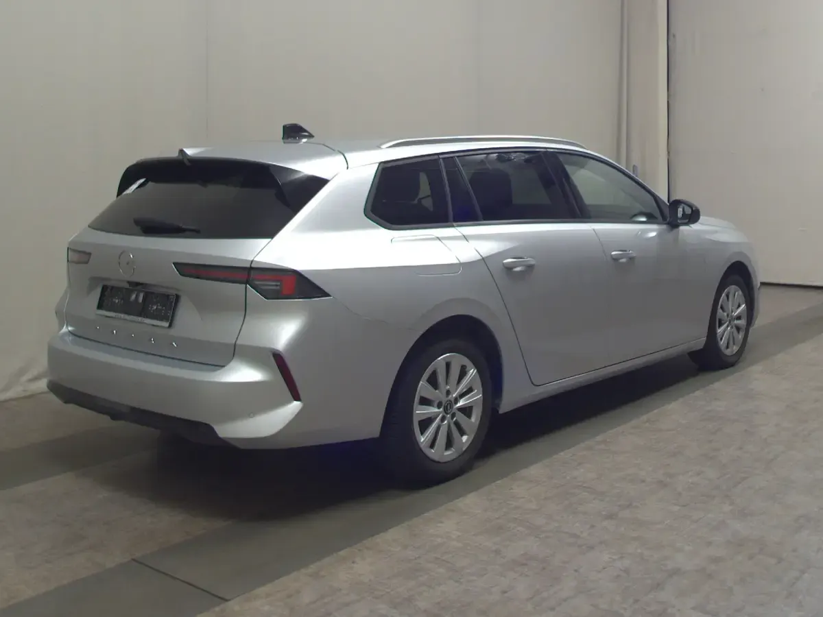 Gebraucht Opel Astra Elegance 131 PS (96 kW) 2023 Grau Kleinwagen