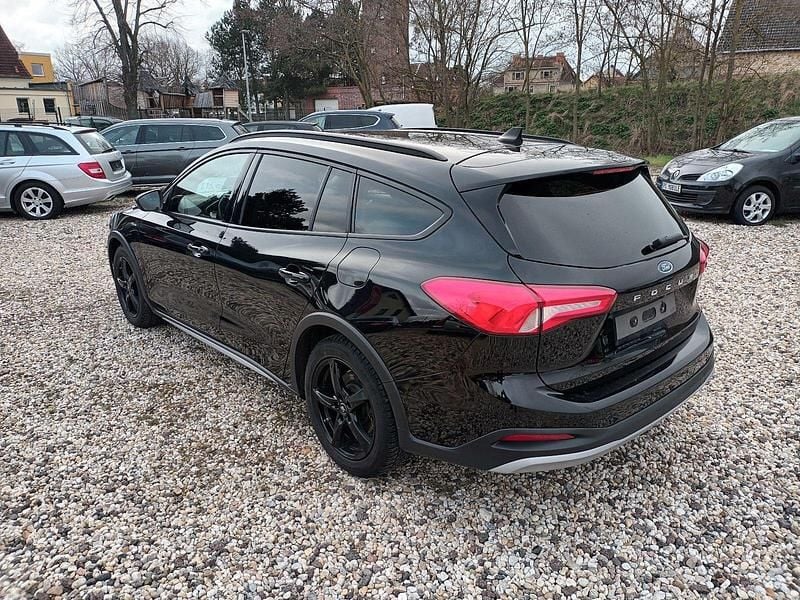 Gebraucht Ford Focus Active 150 PS (110 kW) 2020 Schwarz Kombi