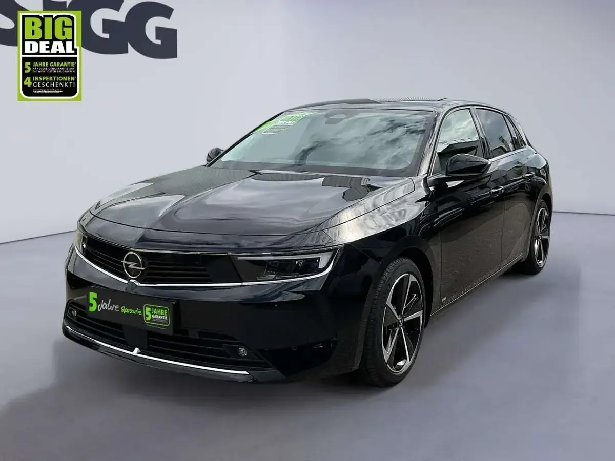 Gebraucht Opel Astra Elegance 131 PS (96 kW) 2023 Diamant schwarz/karbon schwarz Kleinwagen