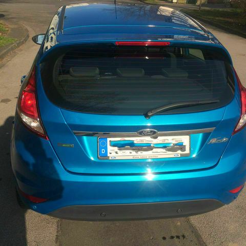 Gebraucht Ford Fiesta Titanium 125 PS (91 kW) 2014 Blau metallic Kleinwagen