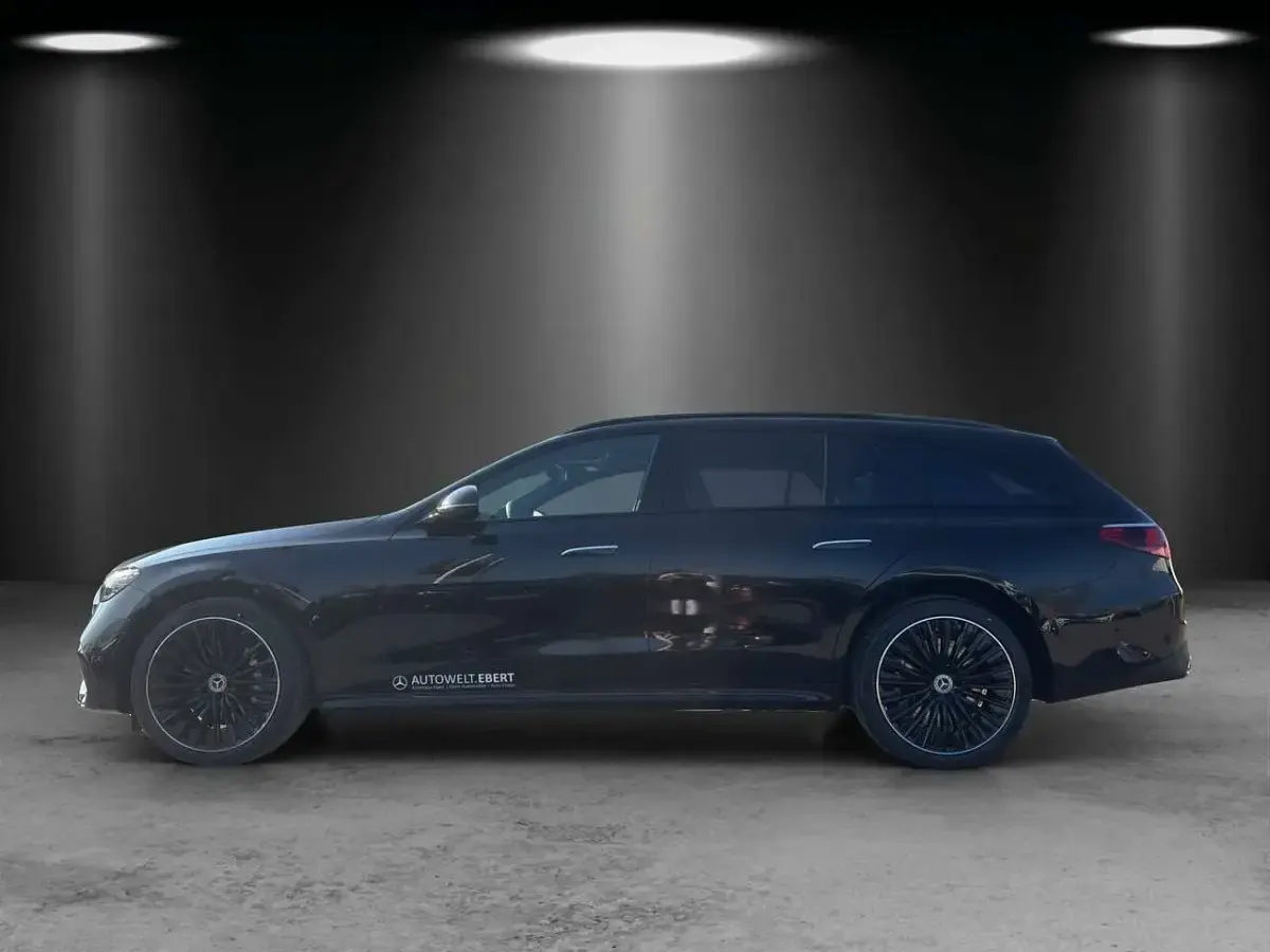 Gebraucht Mercedes E450 AMG 367 PS (269 kW) 2026 Schwarz Limousine