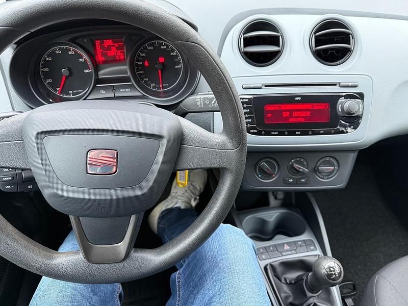 Gebraucht Seat Ibiza ST 69 PS (50 kW) 2012 Grau Kombi