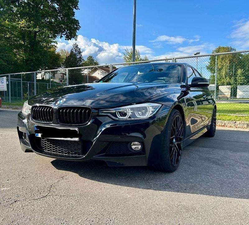 Schwarz Gebraucht 2018 BMW 320 M Sport Limousine | 21.990 € (Fairer Preis) - Bild 1/4