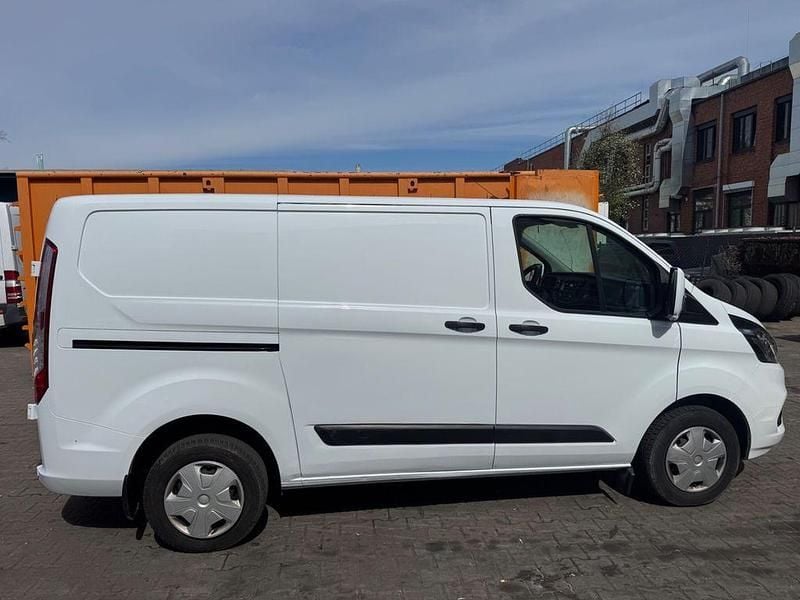 Gebraucht Ford Transit Custom 131 PS (96 kW) 2018 Weiß Van / Kleinbus