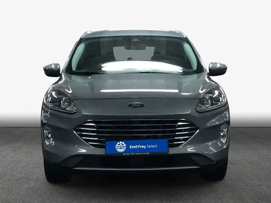 Usado Ford Kuga Titanium 152 HP (111 kW) 2022 Prateado SUV