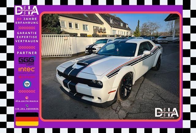 White knuckle exterior paint (wh Gebraucht 2021 Dodge Challenger Coupé | 35.787 € (Guter Preis) - Bild 1/4