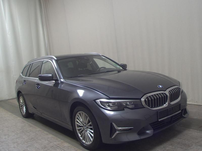 Gebraucht BMW 320 Luxury Line 190 PS (139 kW) 2021 Grau Kombi