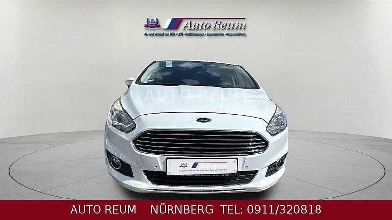 Gebraucht Ford S-MAX Titanium 150 PS (110 kW) 2016 Weiß Van / Kleinbus