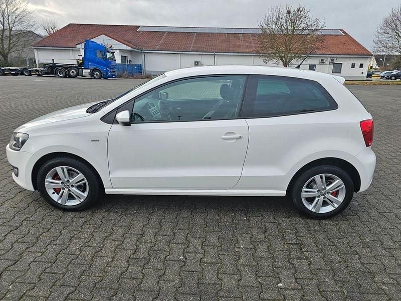 Gebraucht VW Polo Life 90 PS (66 kW) 2014 Weiß Kleinwagen