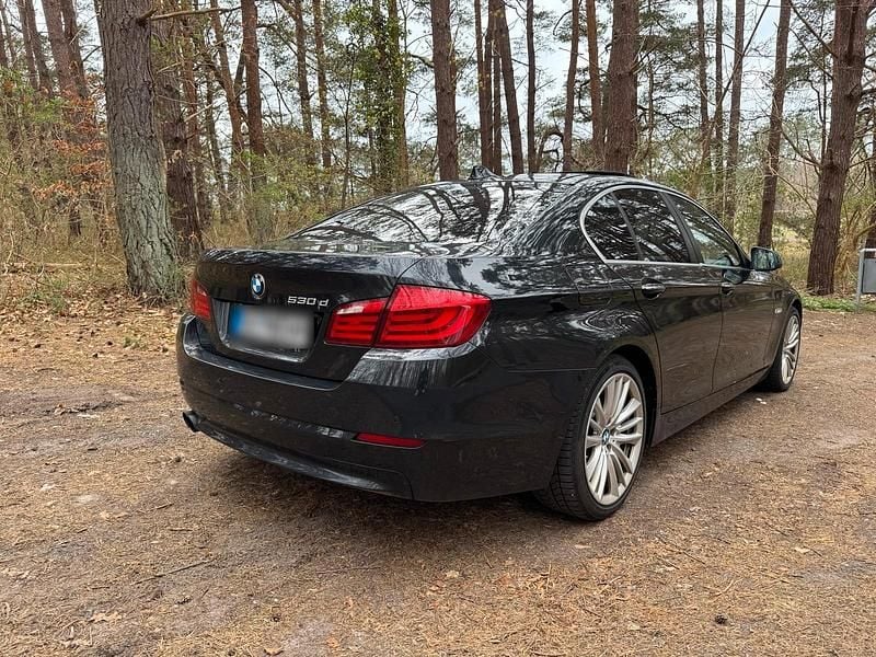Usata BMW 530 258 CV (189 kW) 2010 Nero Berlina