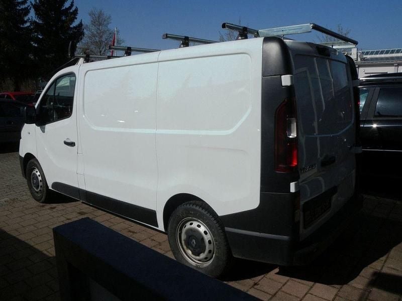Gebraucht Renault Trafic Komfort 145 PS (106 kW) 2020 Weiß Van / Kleinbus