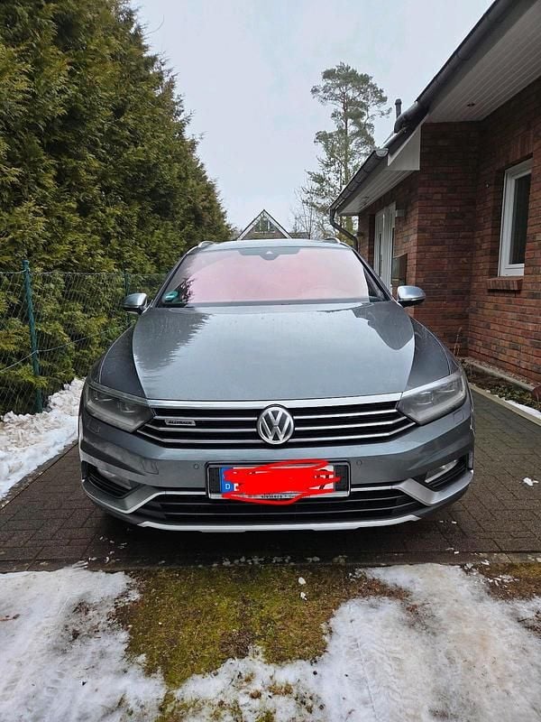 Gebraucht VW Passat Alltrack 240 PS (176 kW) 2016 Grau Kombi