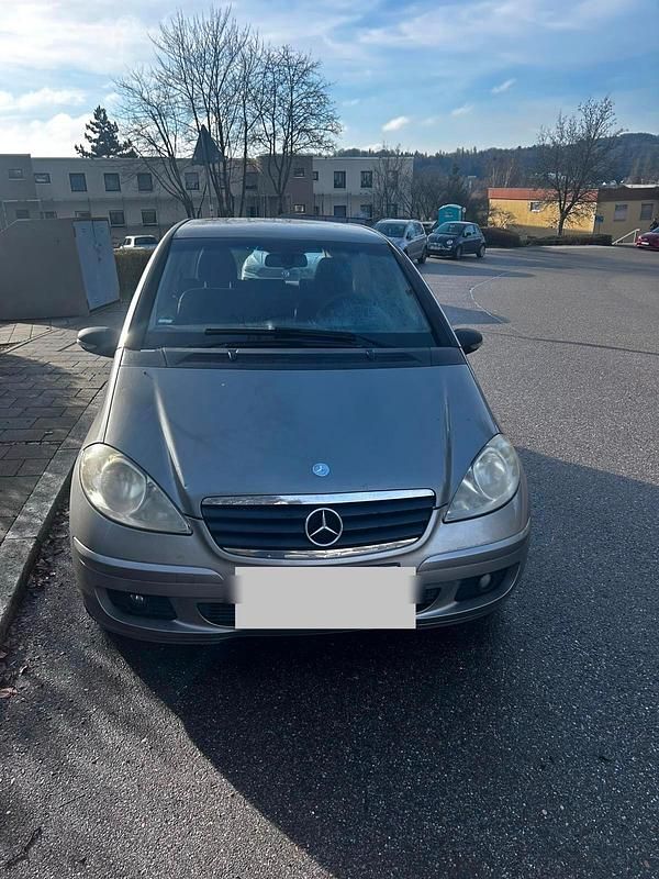 Silber Gebraucht 2006 Mercedes A160 Kleinwagen | 600 € - Bild 1/4