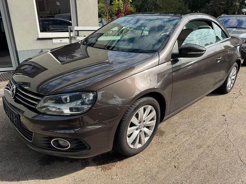 Braun Gebraucht 2013 VW Eos Cabrio | 14.990 € (Etwas zu teuer) - Bild 1/4