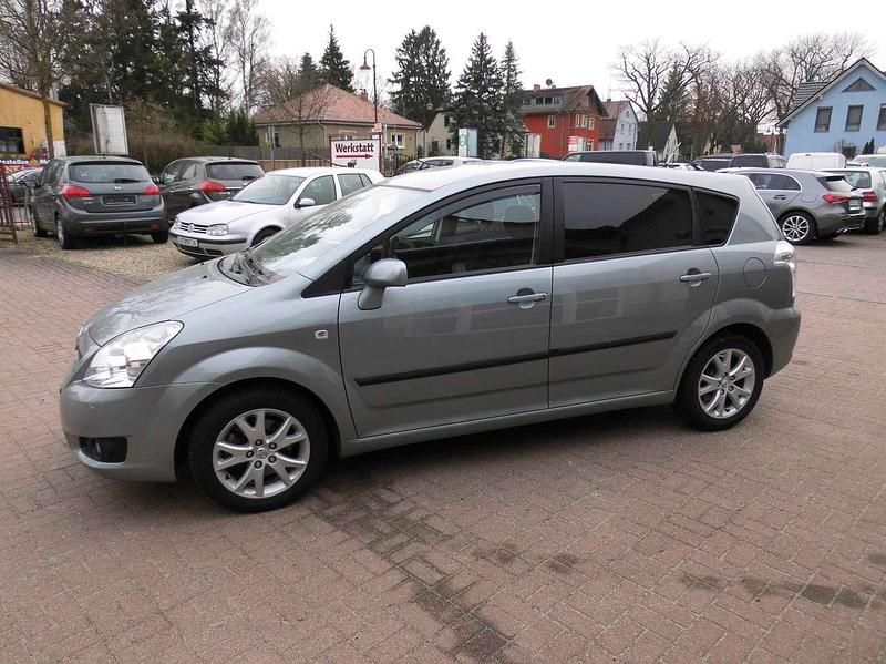 Gebraucht Toyota Corolla Verso 129 PS (94 kW) 2009 Blau Van / Kleinbus