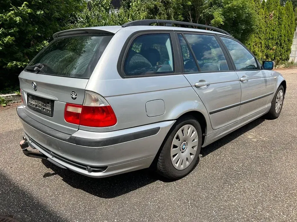 Gebraucht BMW 316 116 PS (85 kW) 2004 Grau Kombi