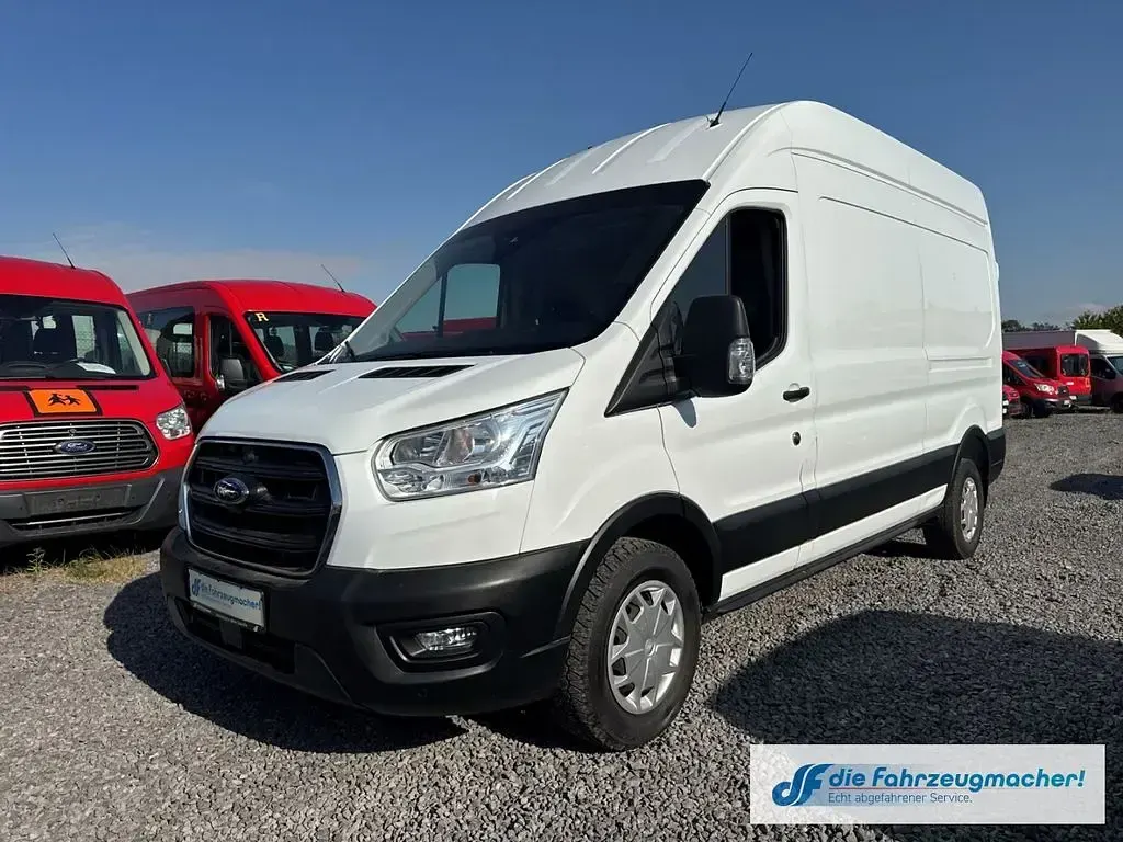 Gebraucht Ford Transit Trend 131 PS (96 kW) 2022 Frostweiß Van