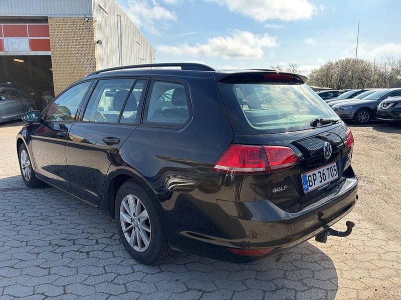 Gebraucht VW Golf VII 105 PS (77 kW) 2014 Schwarz Kombi