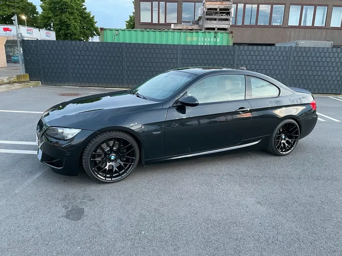 Gebraucht BMW 335 Performance 306 PS (225 kW) 2009 Schwarz Coupé