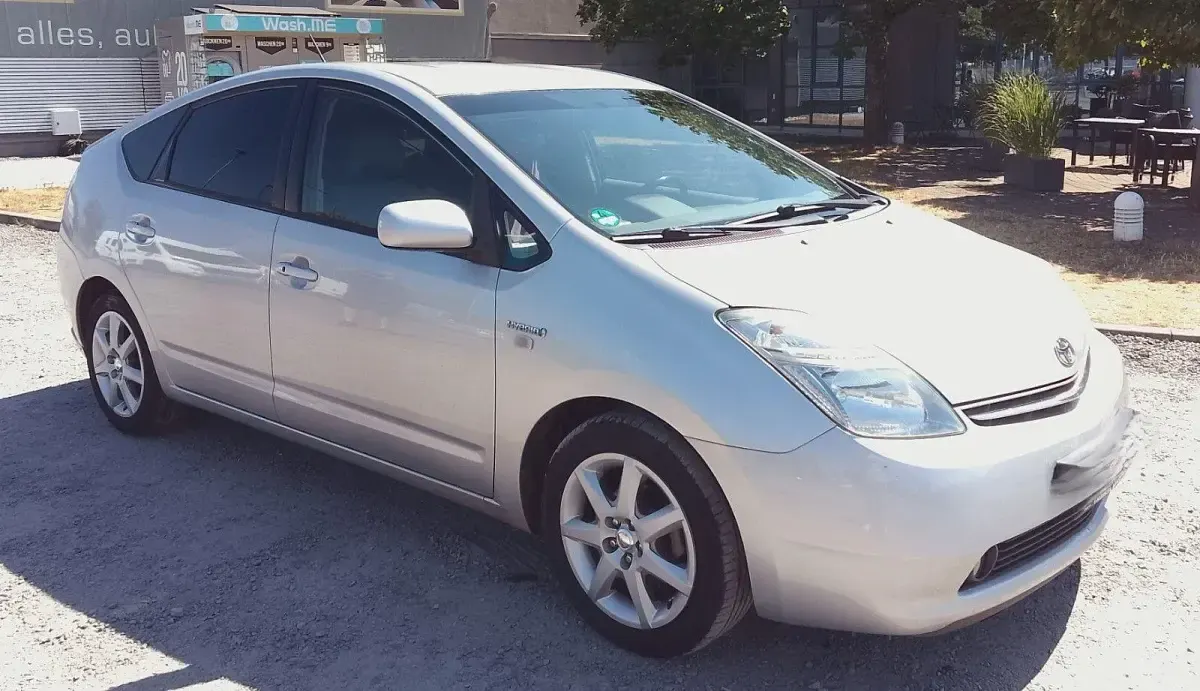 Gebraucht Toyota Prius Sol 113 PS (83 kW) 2006 Silber Kleinwagen