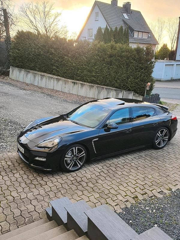 Gebraucht Porsche Panamera 4S 400 PS (294 kW) 2011 Schwarz Limousine