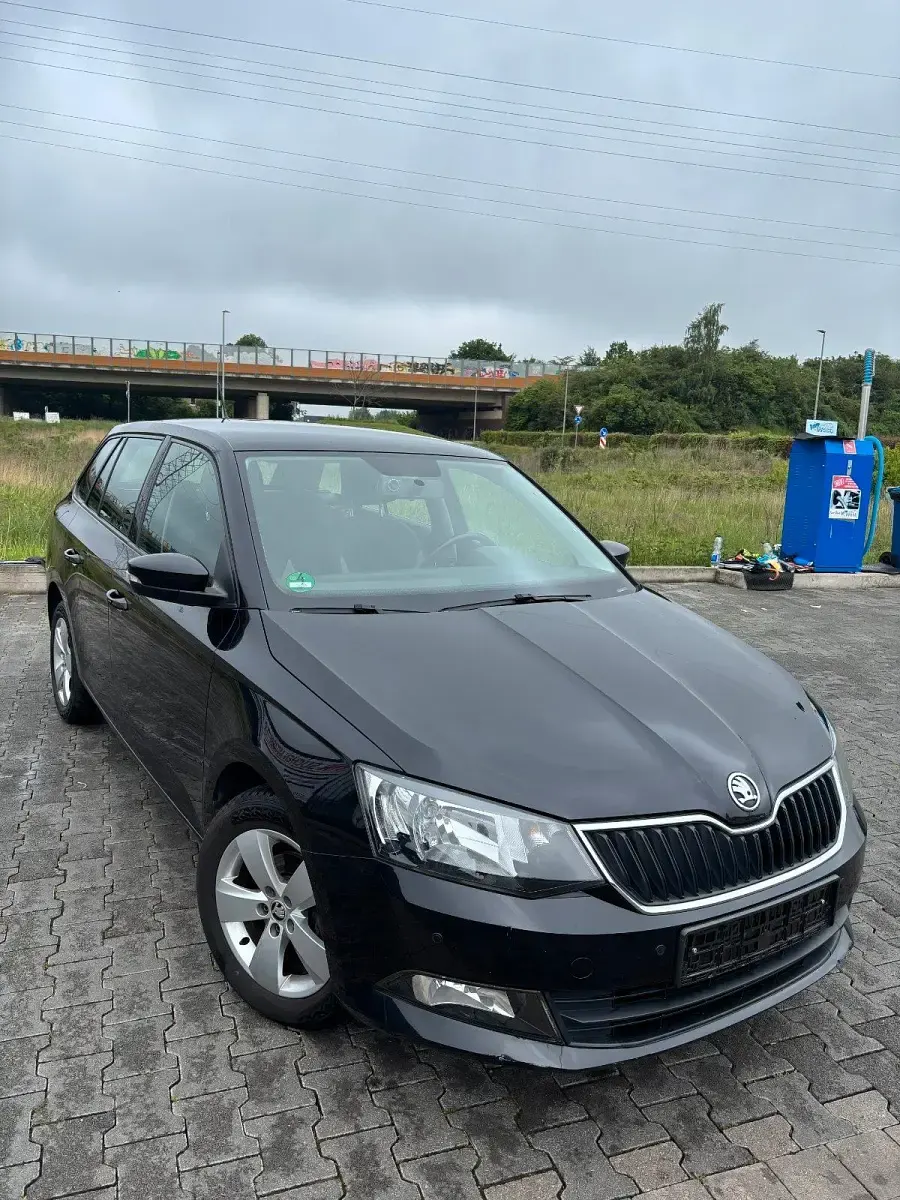 Gebraucht Skoda Fabia 95 PS (69 kW) 2018 Schwarz Kombi