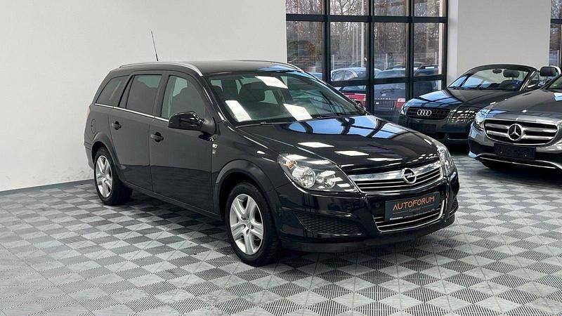 Schwarz Gebraucht 2010 Opel Astra Edition Kombi | 5.999 € (Fairer Preis) - Bild 1/4