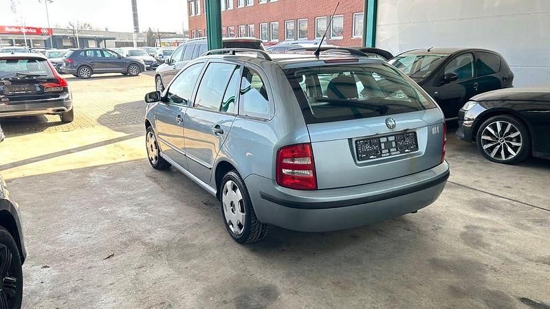 Gebraucht Skoda Fabia Classic 75 PS (55 kW) 2002 Grau Kombi