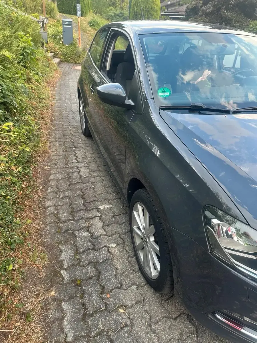 Gebraucht VW Polo 98 PS (72 kW) 2014 Grau Kleinwagen