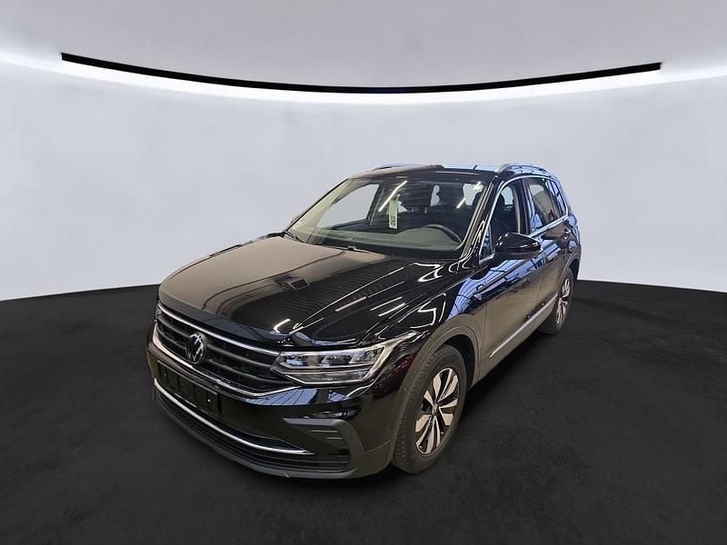 Gebraucht VW Tiguan Move 150 PS (110 kW) 2024 Deep black perleffekt SUV