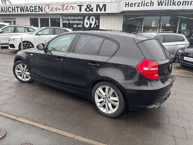 Gebraucht BMW 123 Advantage 204 PS (150 kW) 2011 Schwarz Kleinwagen