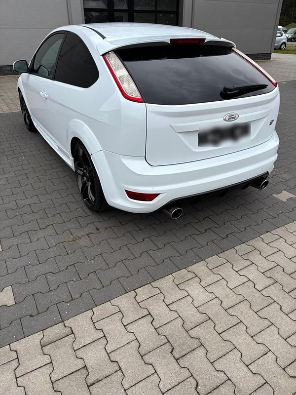 Gebraucht Ford Focus ST 260 PS (191 kW) 2009 Weiß Coupé