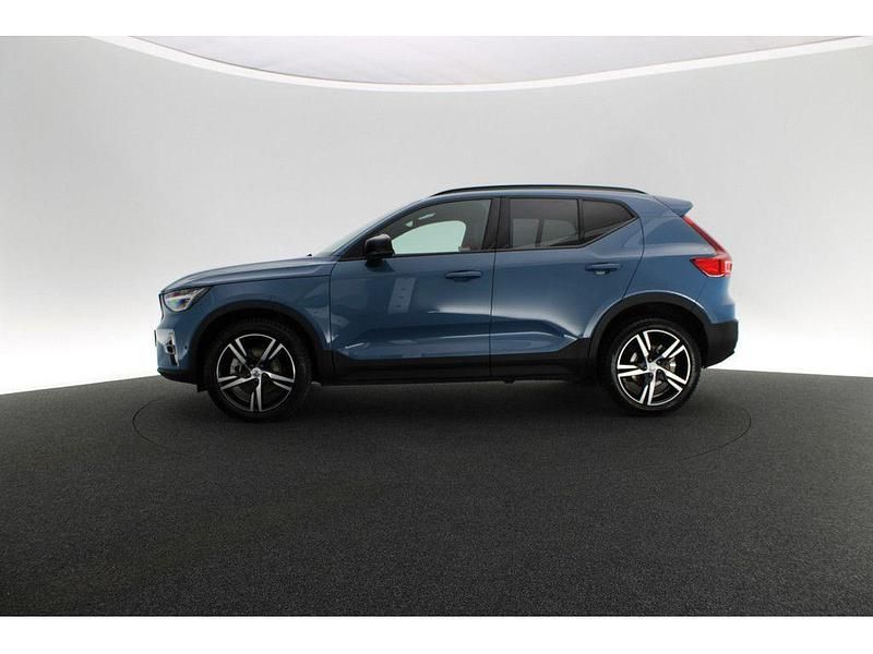Gebraucht Volvo XC40 Plus 163 PS (119 kW) 2025 Blau SUV