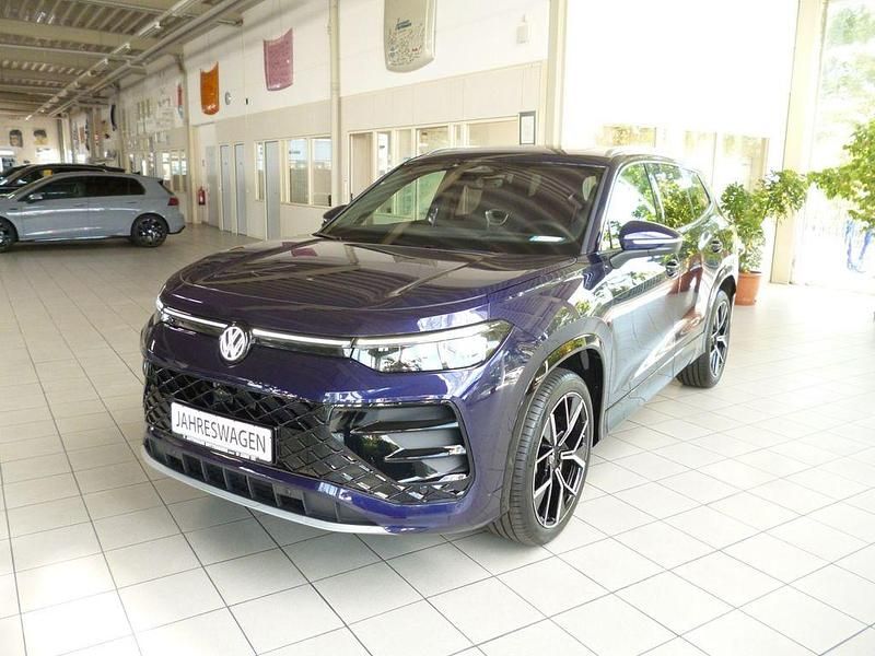 Gebraucht VW Tayron R-line 193 PS (141 kW) 2025 Violett SUV