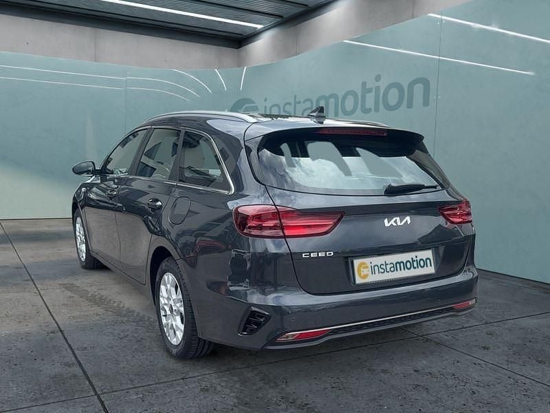 Gebraucht Kia Ceed 101 PS (74 kW) 2024 Silber Kleinwagen