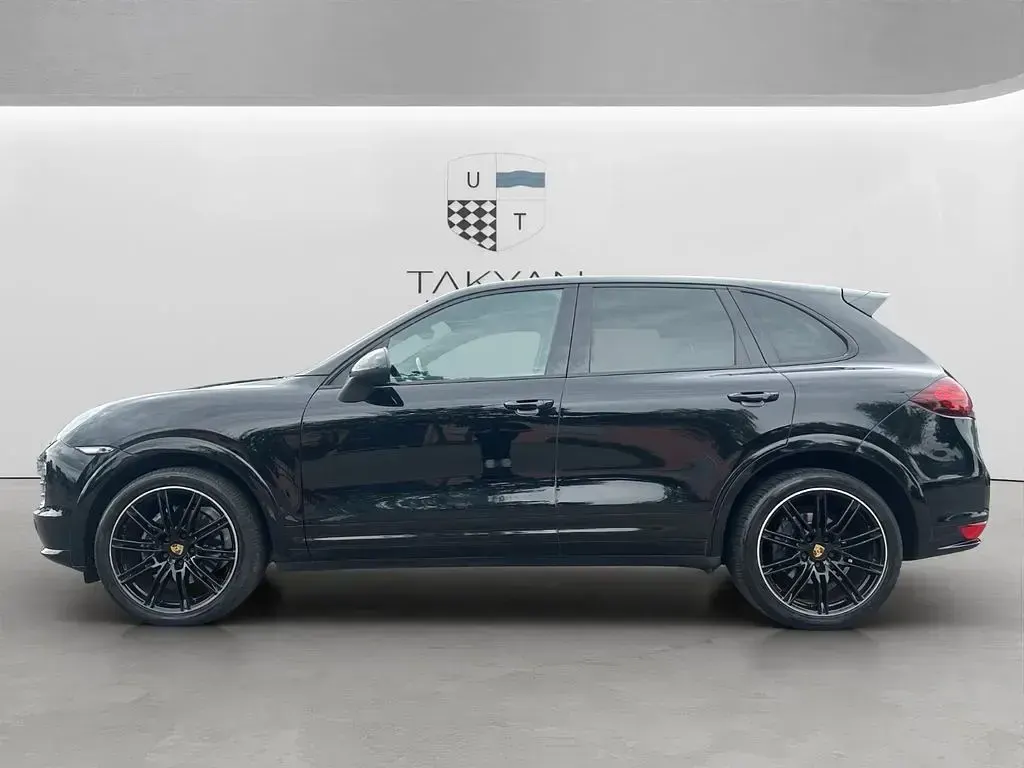 Gebraucht Porsche Cayenne Sport 245 PS (180 kW) 2012 Schwarz SUV