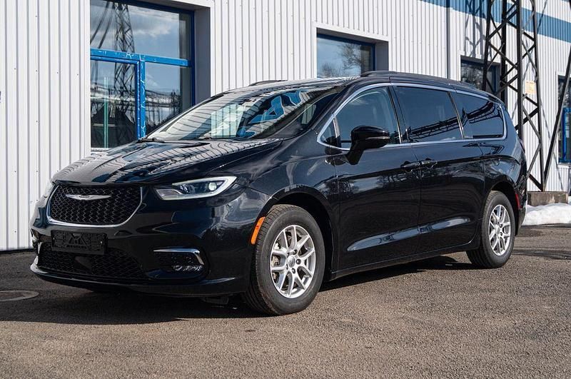 Gebraucht Chrysler Pacifica 291 PS (214 kW) 2022 Schwarz Van