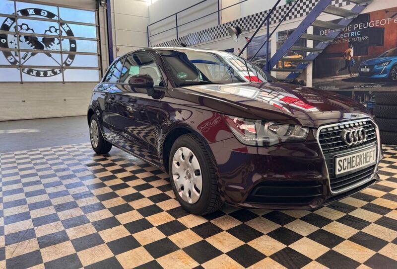 Rot Gebraucht 2011 Audi A1 Attraction Kleinwagen | 6.999 € (Fairer Preis) - Bild 1/4