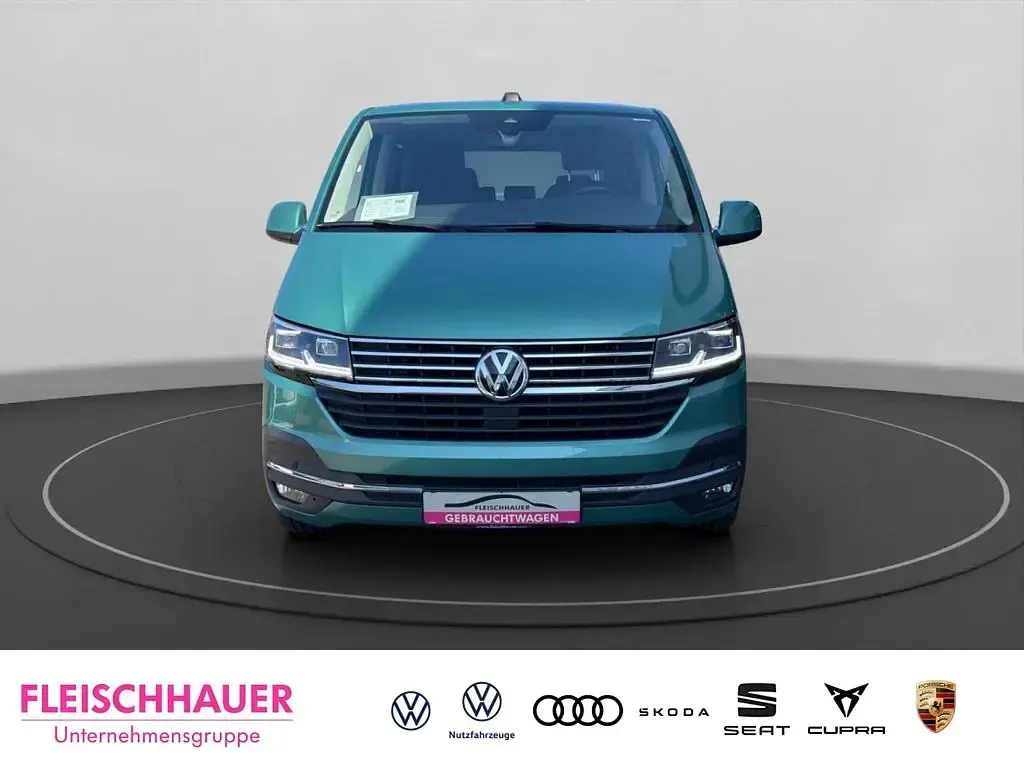 Gebraucht VW Multivan Generation Six 199 PS (146 kW) 2020 Gruen Van / Kleinbus