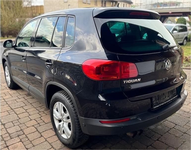 Gebraucht VW Tiguan 110 PS (80 kW) 2015 Schwarz SUV