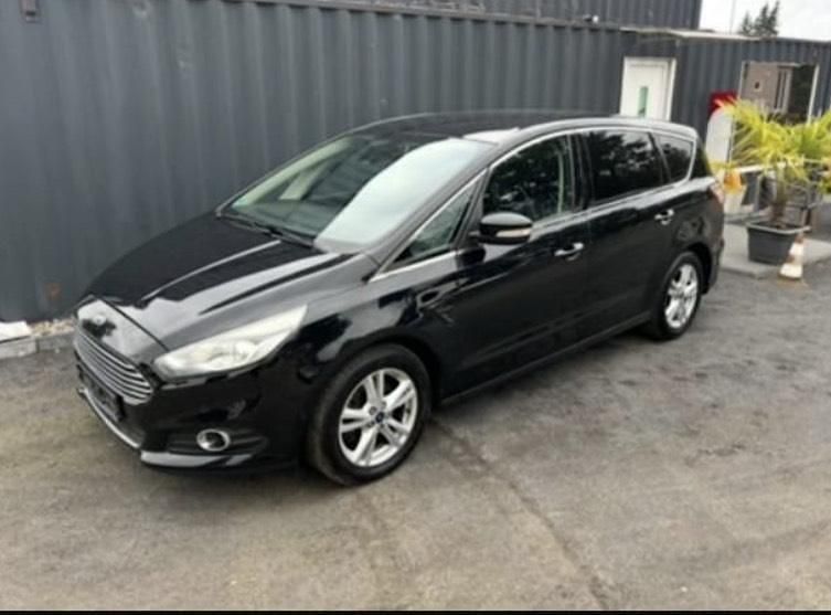Gebraucht Ford S-MAX Titanium 179 PS (131 kW) 2016 Schwarz Van / Kleinbus
