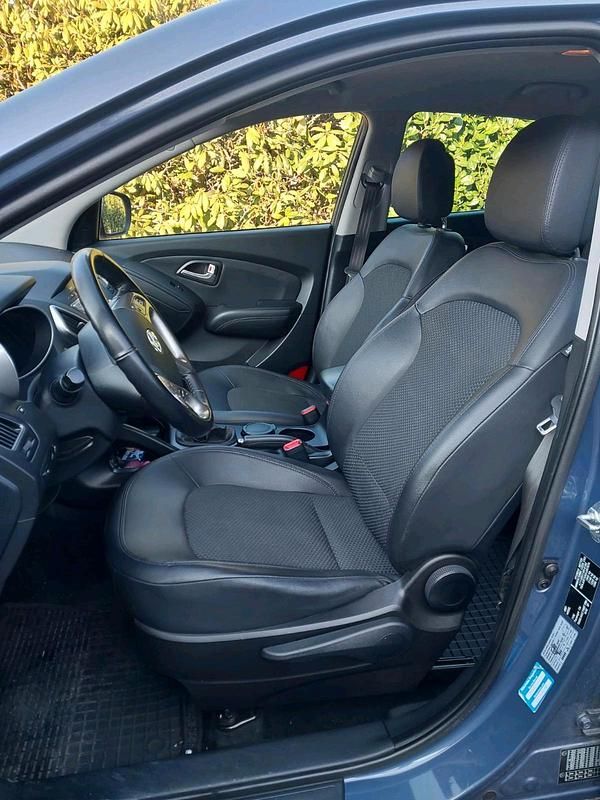 Gebraucht Hyundai ix35 115 PS (84 kW) 2012 Blau SUV